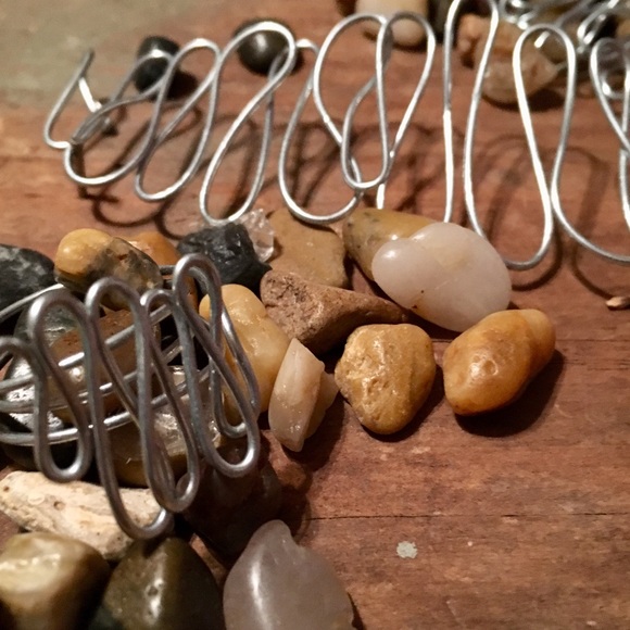 Set - Picture 2 of 3